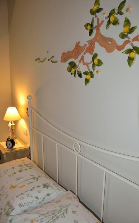 La Casa Di Alessio Bed & Breakfast Lecce Exterior photo